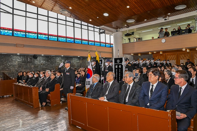 5. [추모] 과학기술유공자를 추모합니다_3(김모임 장례예배).jpg 이미지입니다.