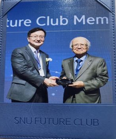 9. [동정] 과학기술유공자 동정_2(권욱현 SNU 퓨처클럽).jpg 이미지입니다.