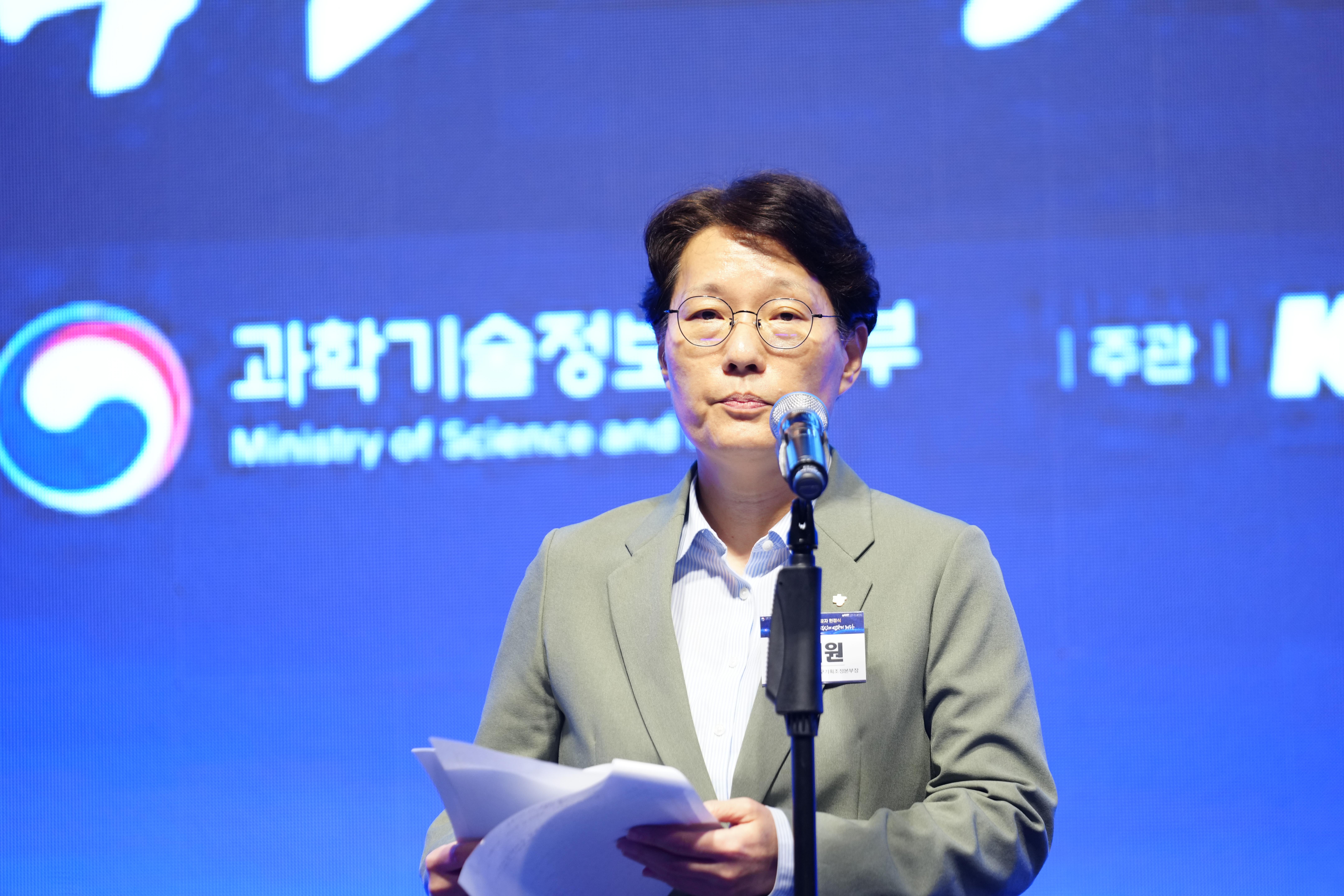 HUN04740.jpg 이미지입니다.