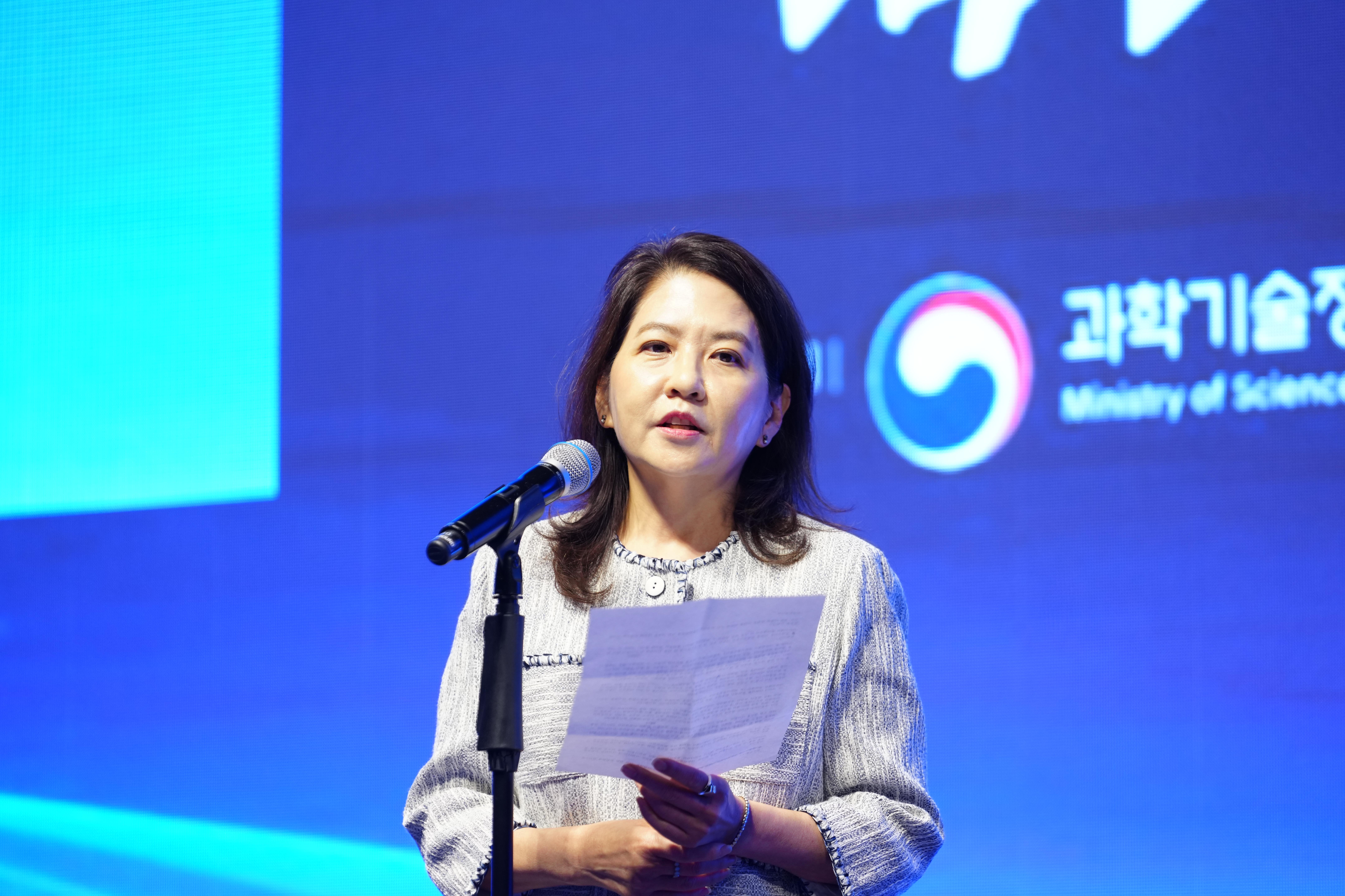 HUN04868.jpg 이미지입니다.