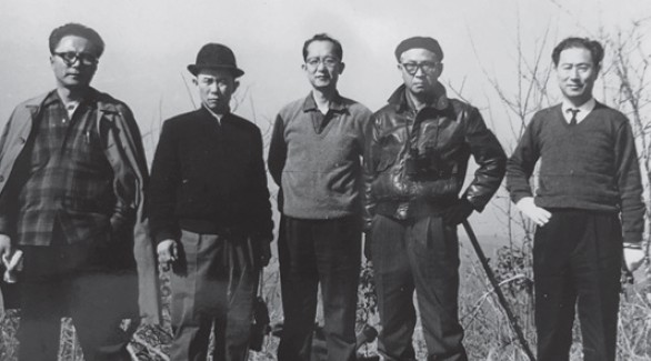 1971년 천문대 후보지 탐색을 나선 유경로 교수(오른쪽 끝).jpg 이미지입니다.